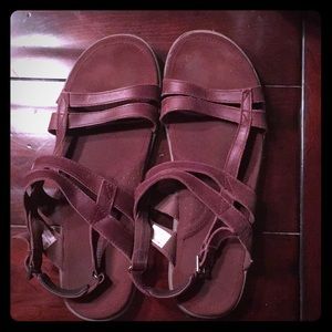 Brown Leather Columbia Sandals Size 10 Women’s